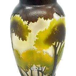 1990's Landscape Acid Cut Cameo Art Glass Vase w Beautiful Foliage 8