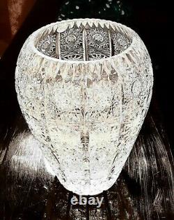 Bohemian Czech Hand Cut Glass Crystal QUEEN LACE Vase 8 x 6 inches