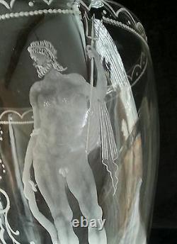 Exquisite Seguso Vetri Murano hand blown/cut glass cup vase 28 inches, Neptune