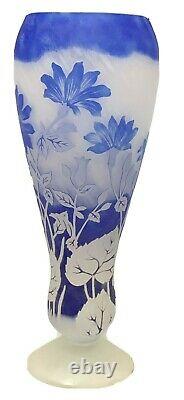 Glass Vase Shannon Blue White Crystal of Ireland Mouth blown hand-cut Imperfect