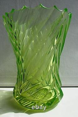 MAGNIFICENT ART DECO Czech/ BOHEMIAN URANIUM CUT GLASS VASE 1930s Perfect cond