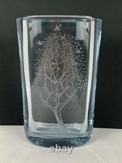 VINTAGE STROMBERGSHYTTAN GLASS ETCHED VASE WithTREE AND BIRDS 9 TALL SIGNED
