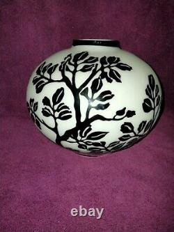 Vintage Art Glass Acid Etched/Black Cut To White MCM Mouth Blown Cameo Vase